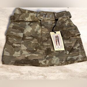 Ban-Jara Camouflage Mini Skirt with Belt nwt sz 0/23